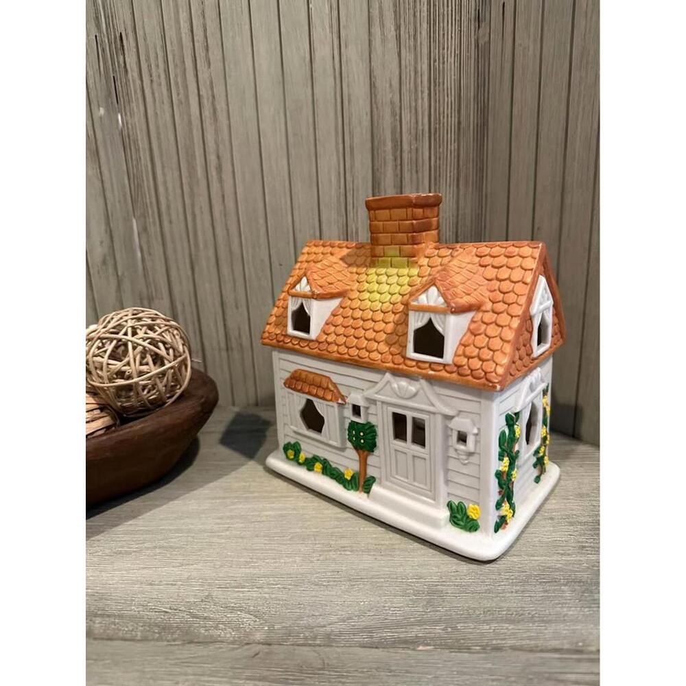 Partylite Cape Cod House Tealight Candle Holder Ceramic Display Decor 7” x 6.5”
